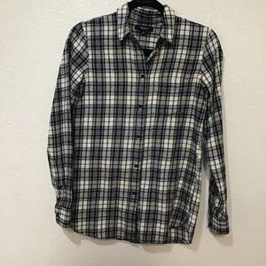Madewell button up plaid shirt